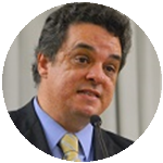 O advogado não requer, reivindica O advogado não requer, reivindica