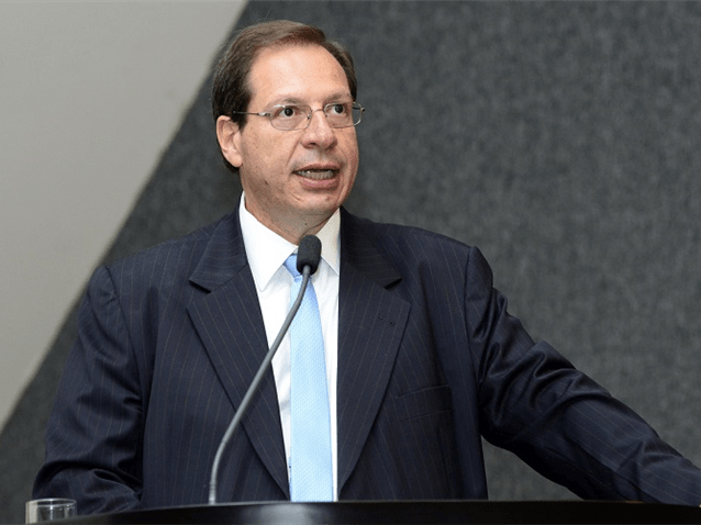 Ministro do STJ valida rescisão unilateral de plano de saúde coletivo Ministro do STJ valida rescisão unilateral de plano de saúde coletivo